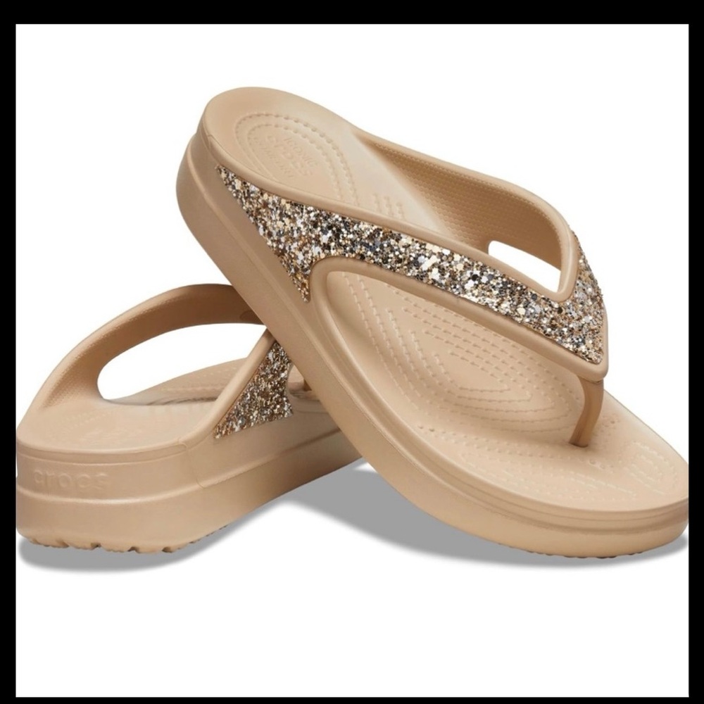 Crocs Sloane Embellished Wedge Flip Flops | Sandals for Women size 9 New